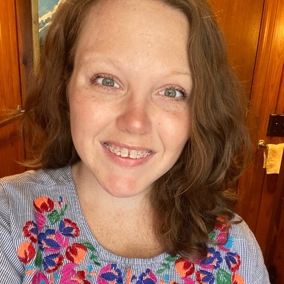 Meet your Posher, Tiara - Picture 1 of 1